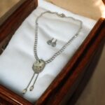 Vintage Signed Leo Glass Silver Tone White Rhinestone Choker Necklace - Image 4