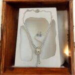 Vintage Signed Leo Glass Silver Tone White Rhinestone Choker Necklace - Image 3