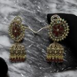 Flattering Dangling Red Flower Earrings - Image 4